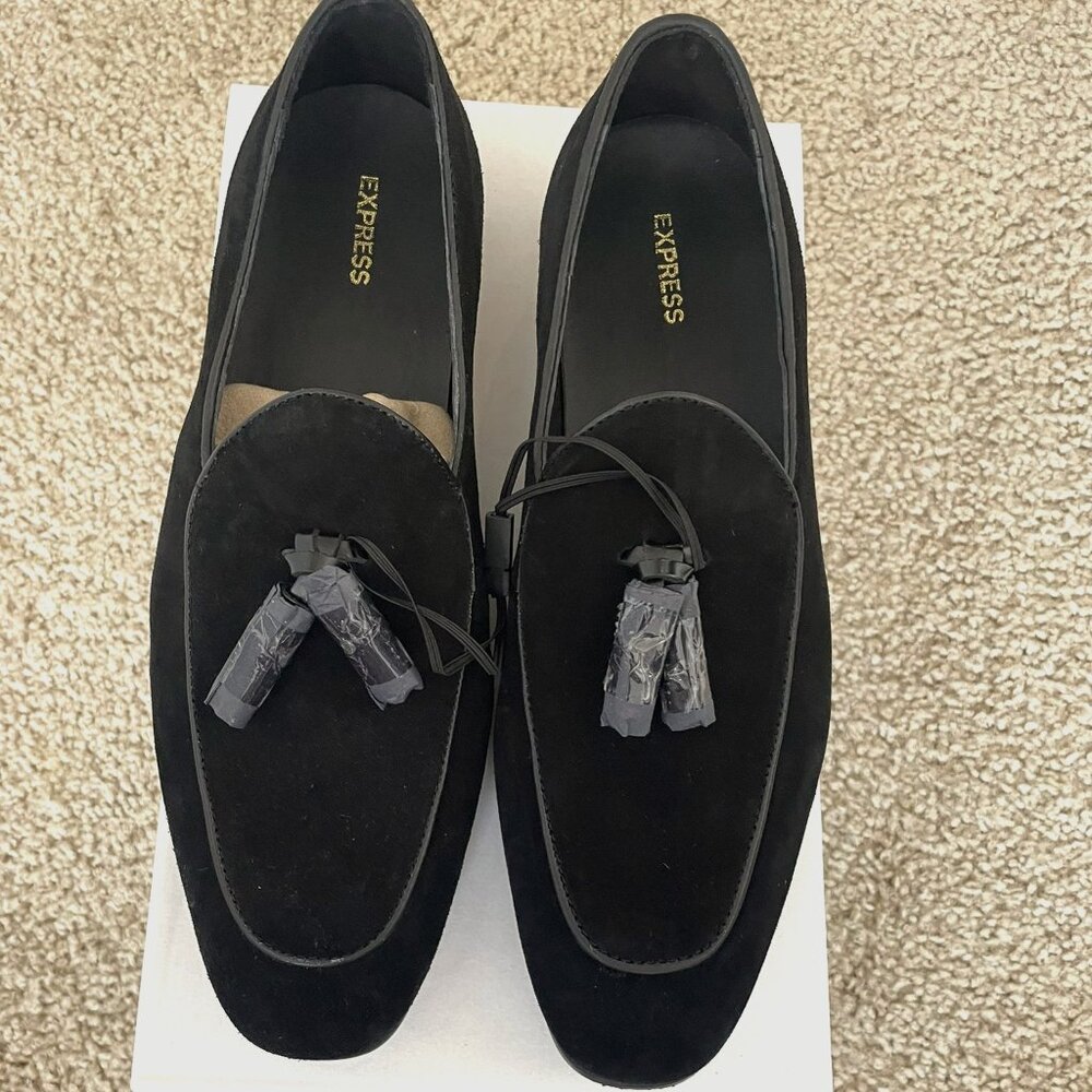 Black Genuine Suede Tassel Loafer (Size 9)